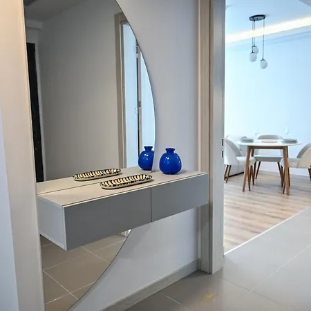 Portokali Sky Apartment Skopje Buitenkant foto
